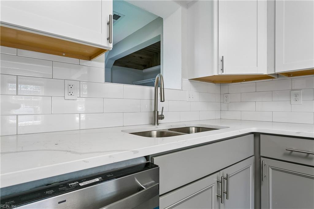 3 E Davis Rd Property Photo 12