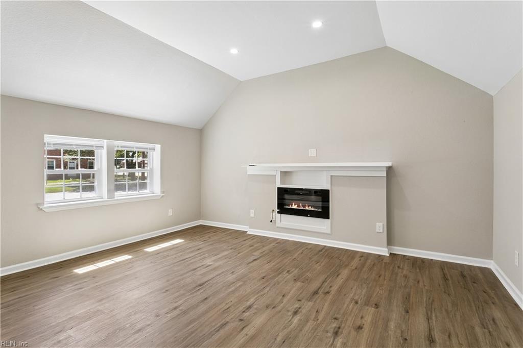 3 E Davis Rd Property Photo 14