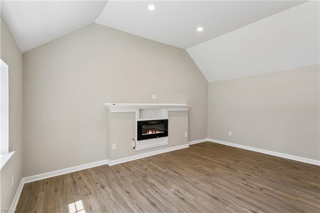 3 E Davis Rd Property Photo 15