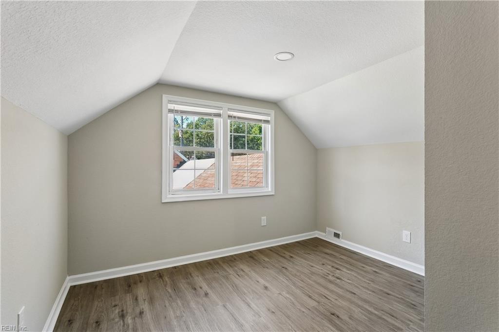 3 E Davis Rd Property Photo 28