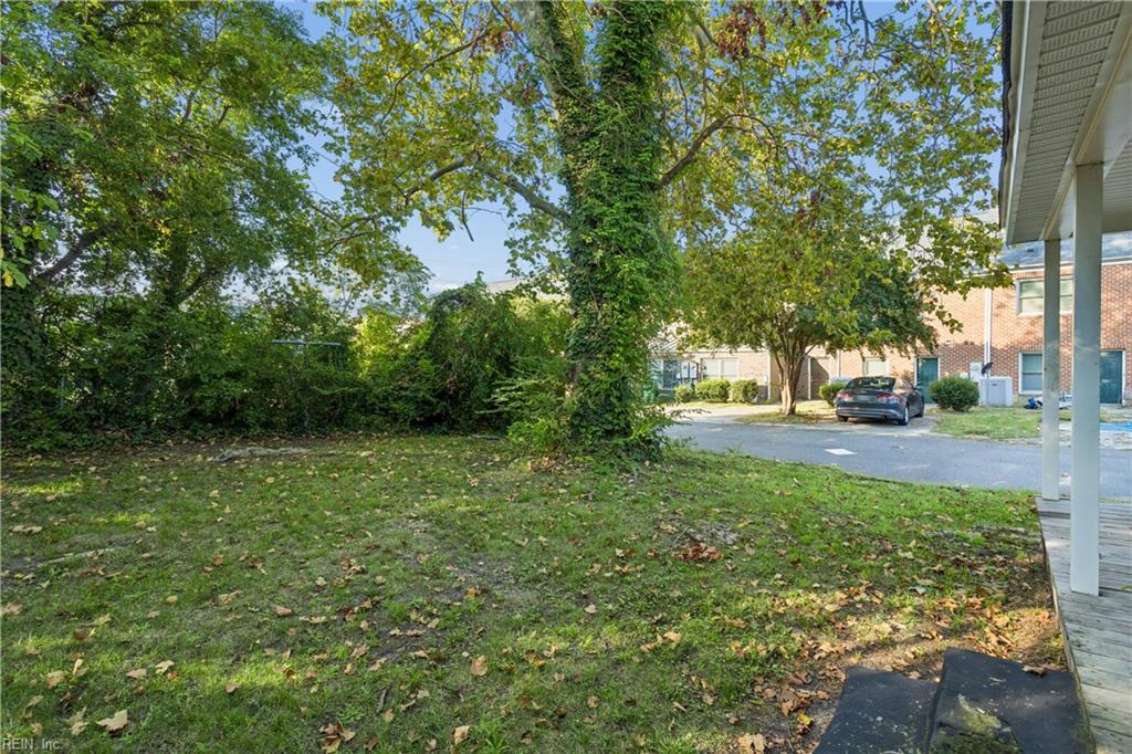 1010 36th St Property Photo 6