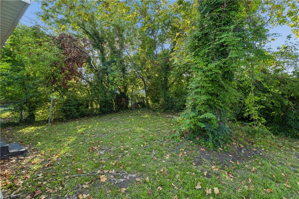 1010 36th St Property Photo 7