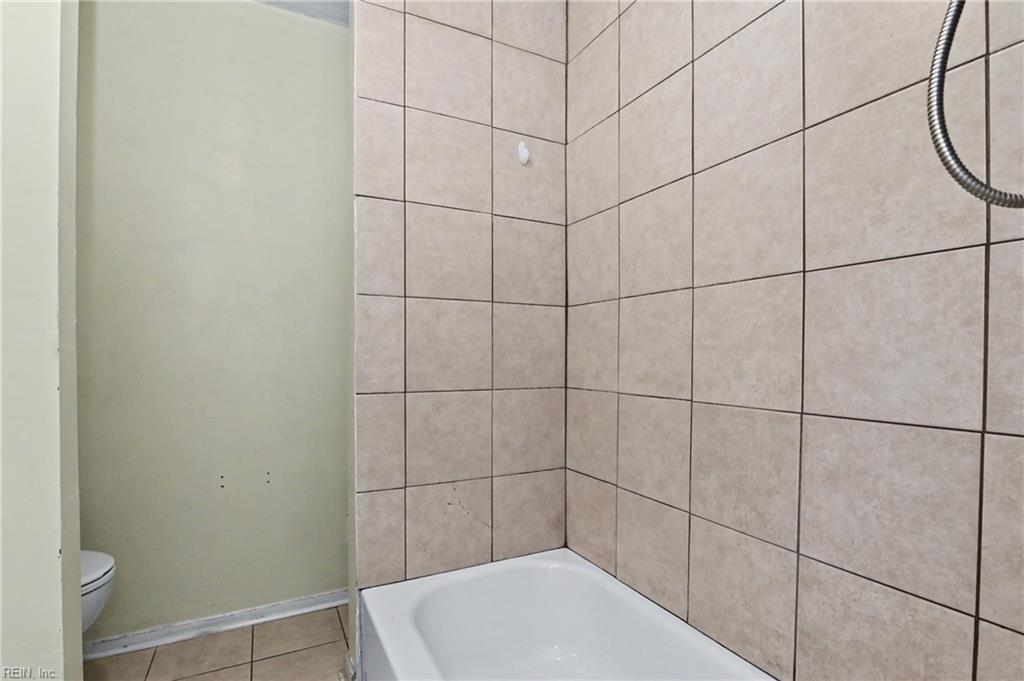 1102 Carrington Cres S Property Photo 15