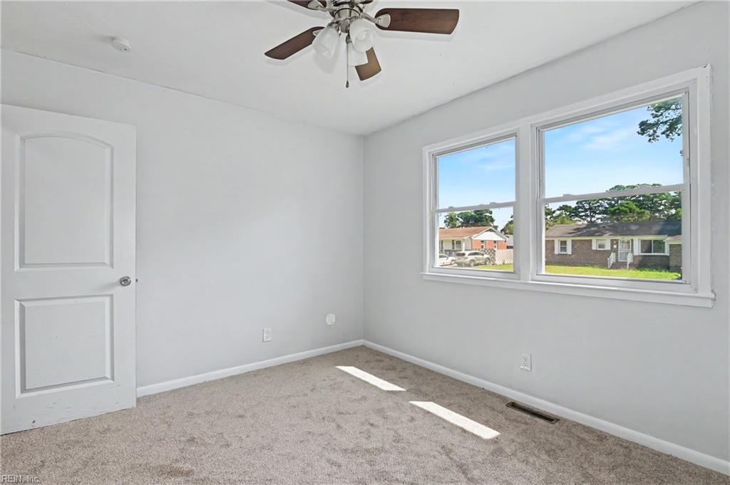 1102 Carrington Cres S Property Photo 26