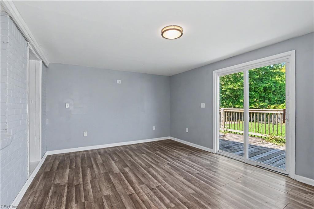 1102 Carrington Cres S Property Photo 35
