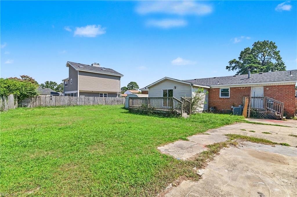 1102 Carrington Cres S Property Photo 40