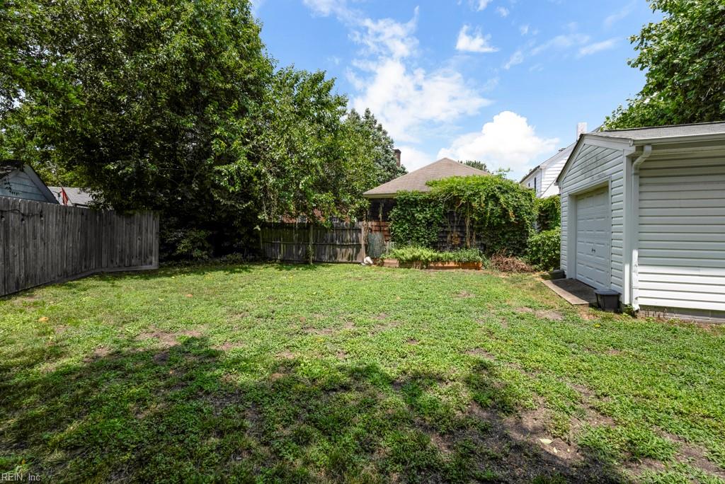 1415 Claremont Ave Property Photo 42