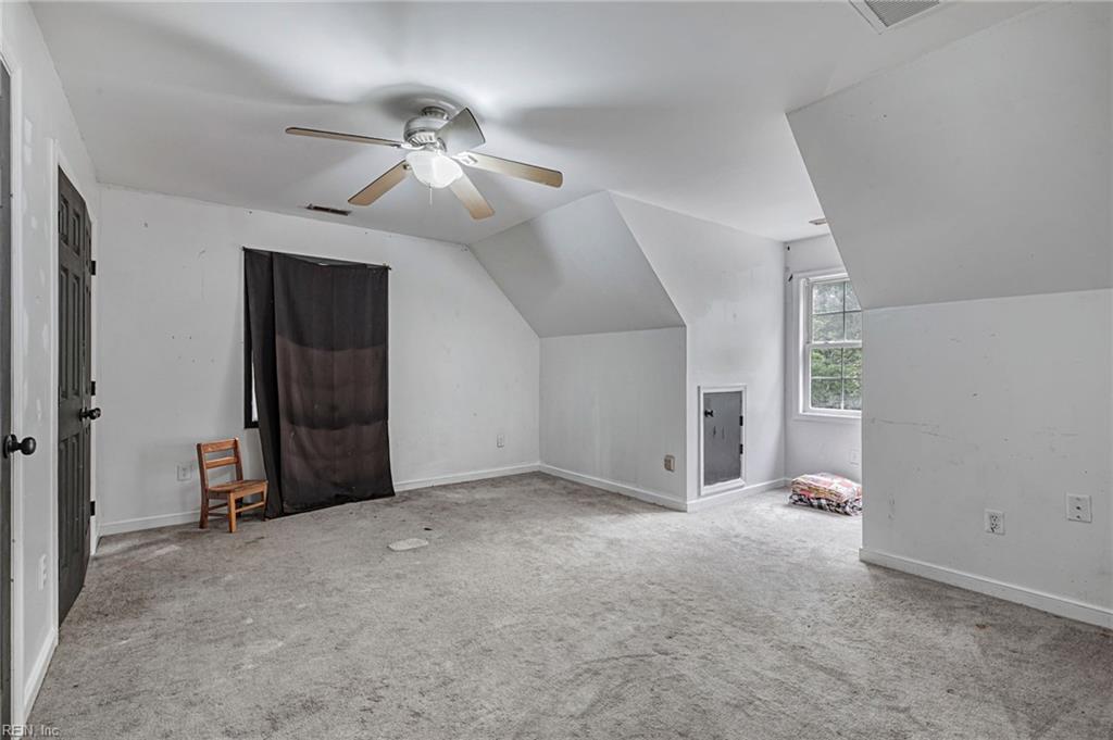 5494 T C Walker Rd Property Photo 16