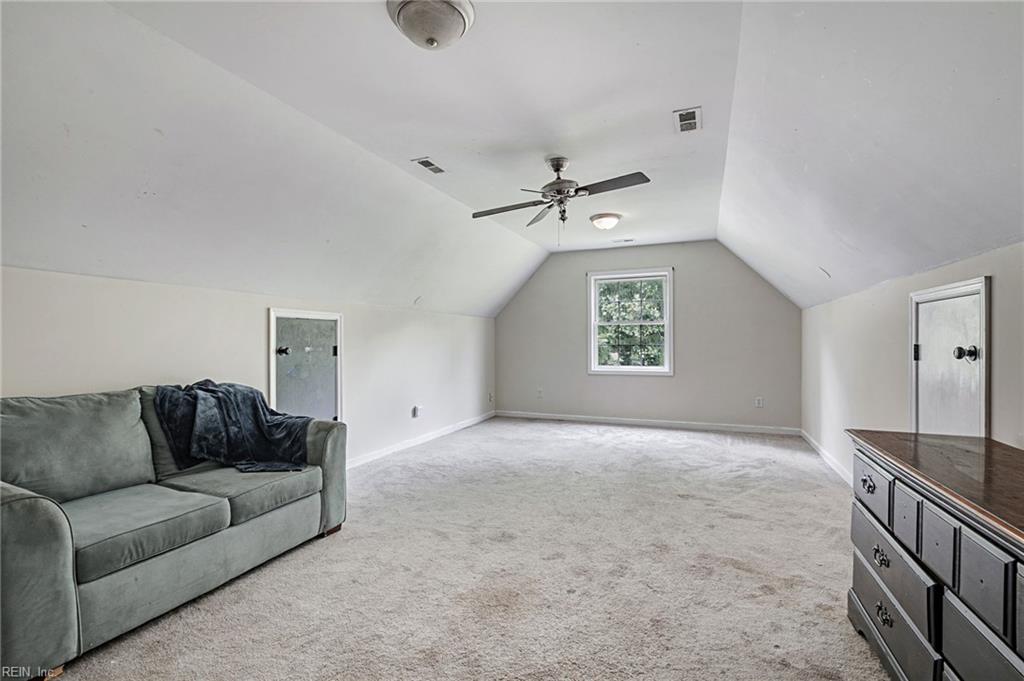 5494 T C Walker Rd Property Photo 19