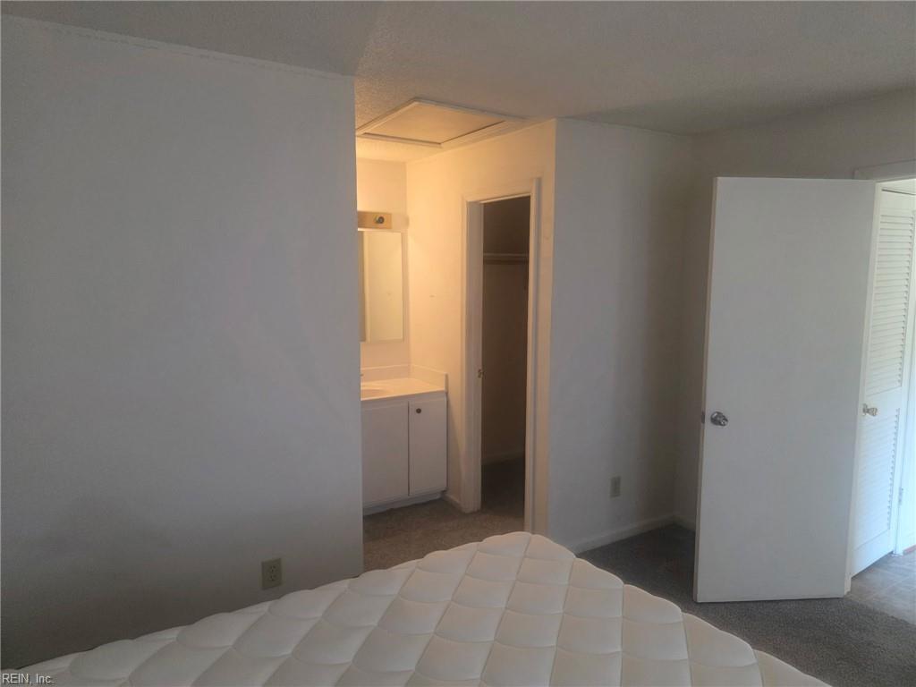535 Pineland Cir Property Photo 6