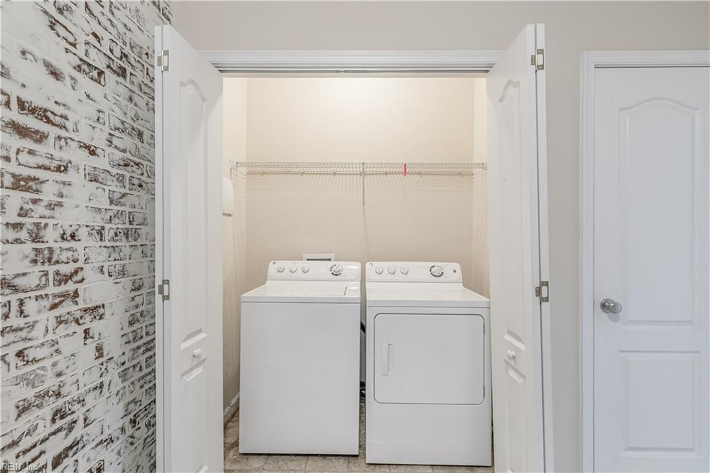 109 Herons Cv Property Photo 23