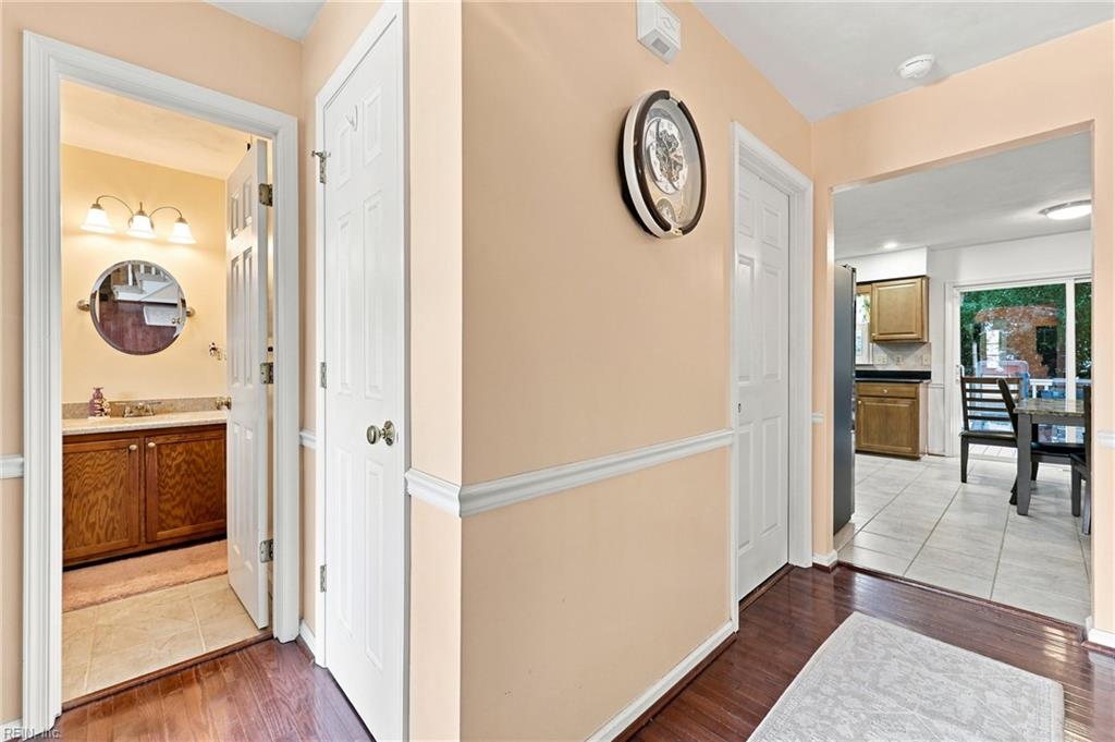 641 Edgewood Arch Property Photo 4