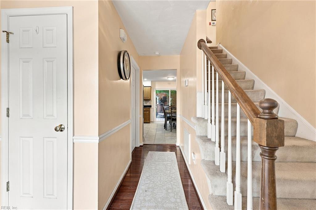 641 Edgewood Arch Property Photo 6