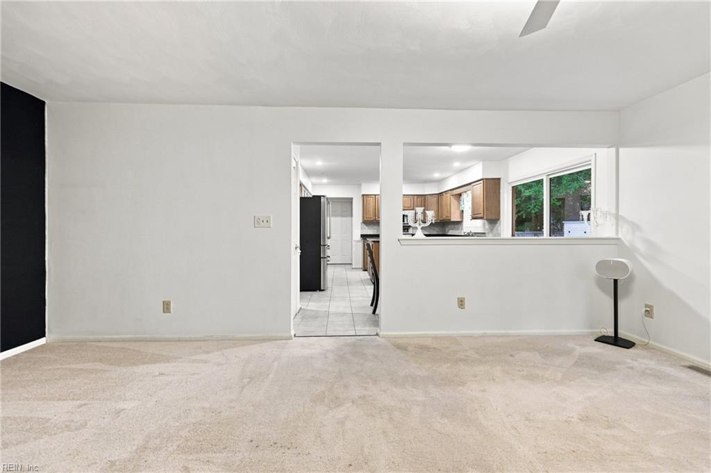 641 Edgewood Arch Property Photo 16