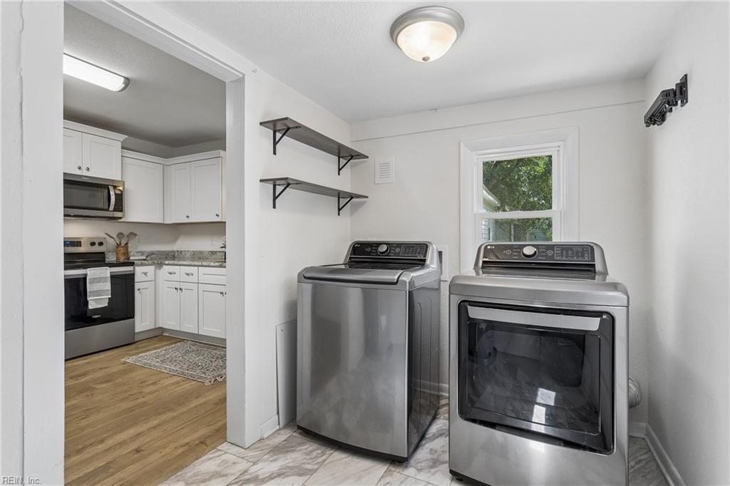 512 Dunning St Property Photo 15