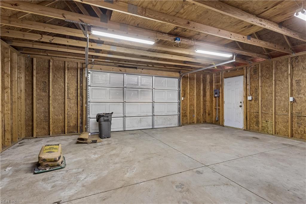 512 Dunning St Property Photo 39