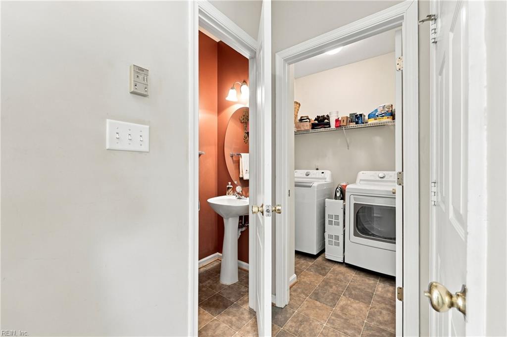 848 Devereaux Dr Property Photo 38