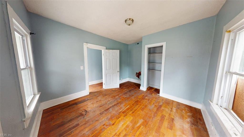1618 Berkley Ave Property Photo 4