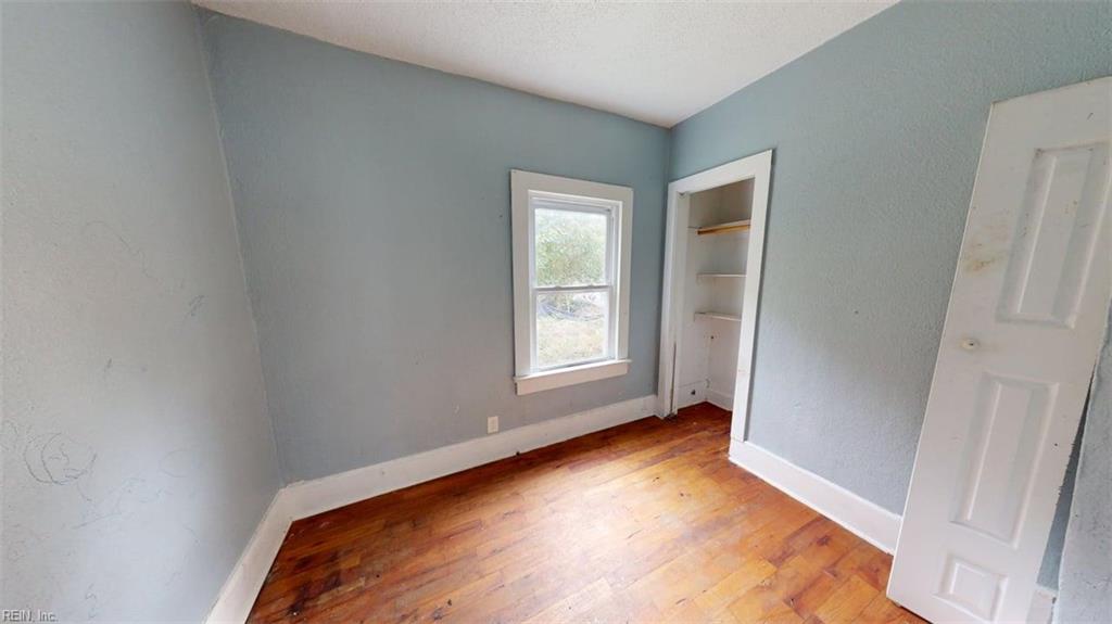 1618 Berkley Ave Property Photo 6