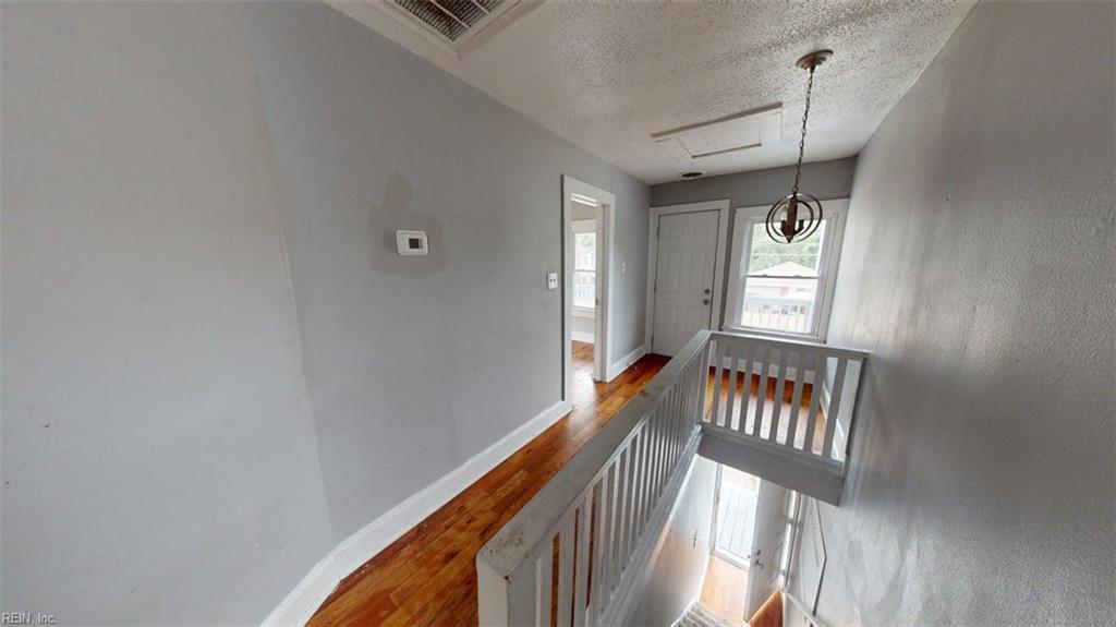 1618 Berkley Ave Property Photo 10