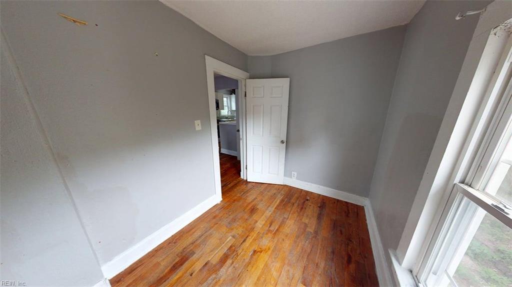 1618 Berkley Ave Property Photo 17