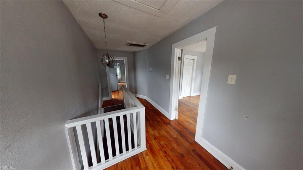 1618 Berkley Ave Property Photo 23