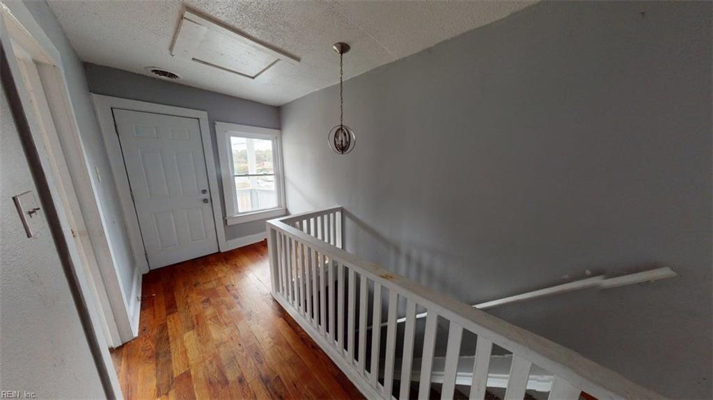 1618 Berkley Ave Property Photo 24