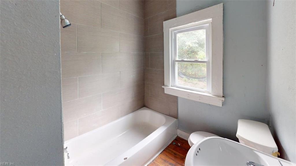 1618 Berkley Ave Property Photo 25