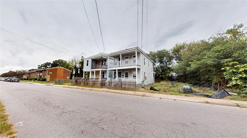1618 Berkley Ave Property Photo 45