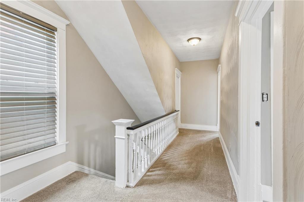 227 W 29th St Property Photo 23
