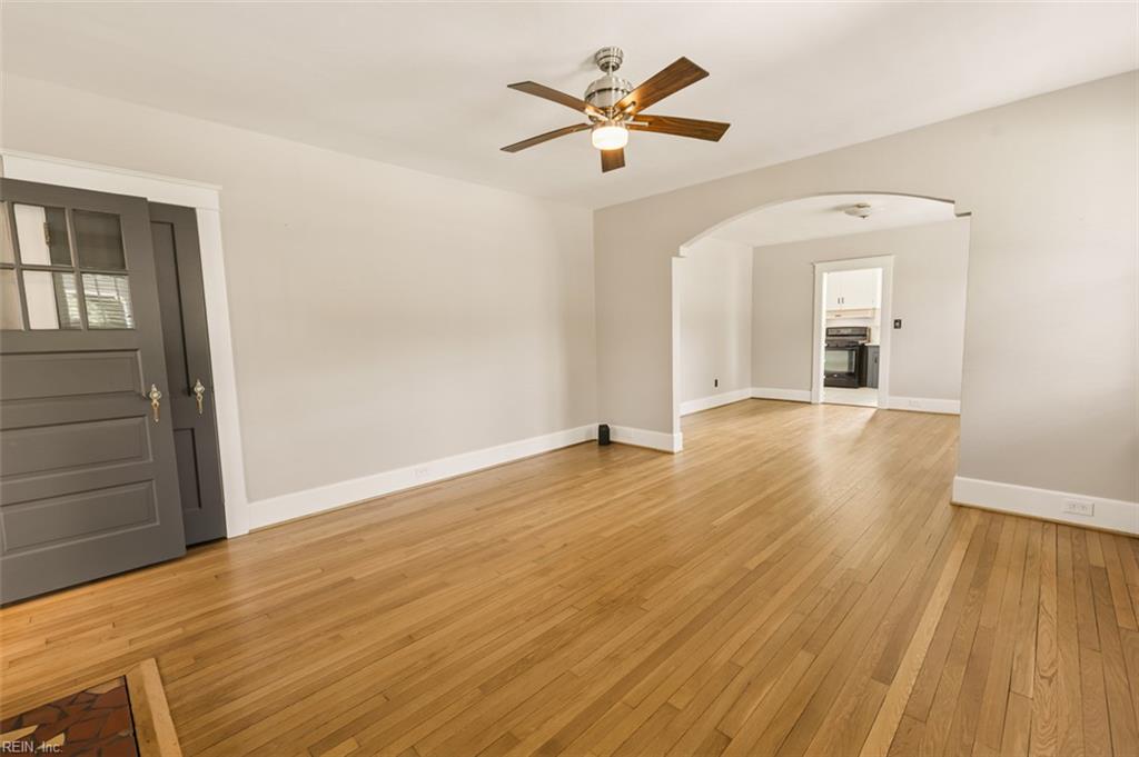 2007 Leckie St Property Photo 9