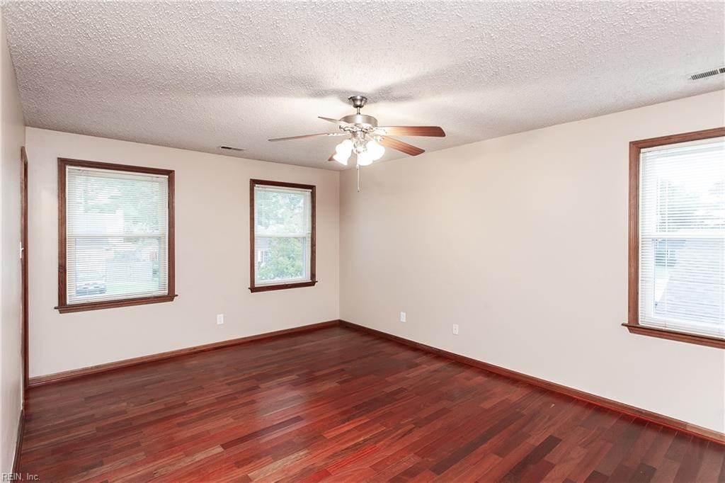 1612 Wasserman Ct Property Photo 6
