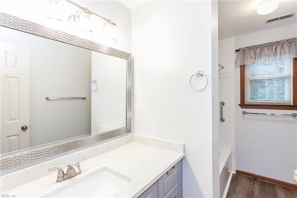 1612 Wasserman Ct Property Photo 8