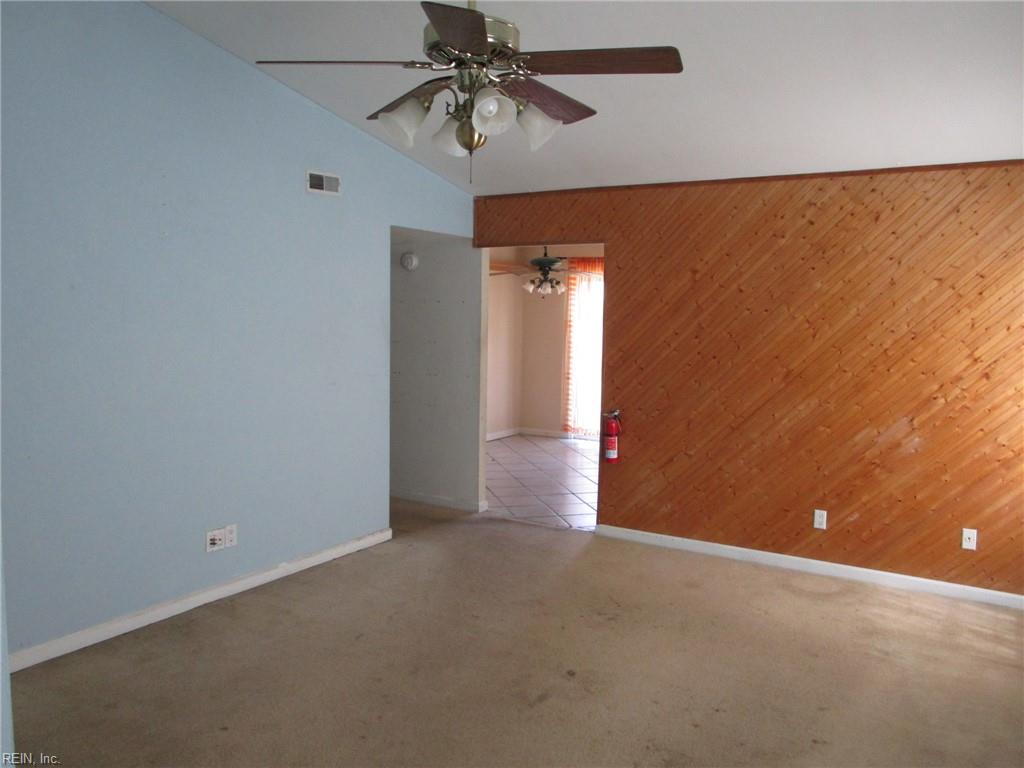 3844 Foxglove Ct Property Photo 5