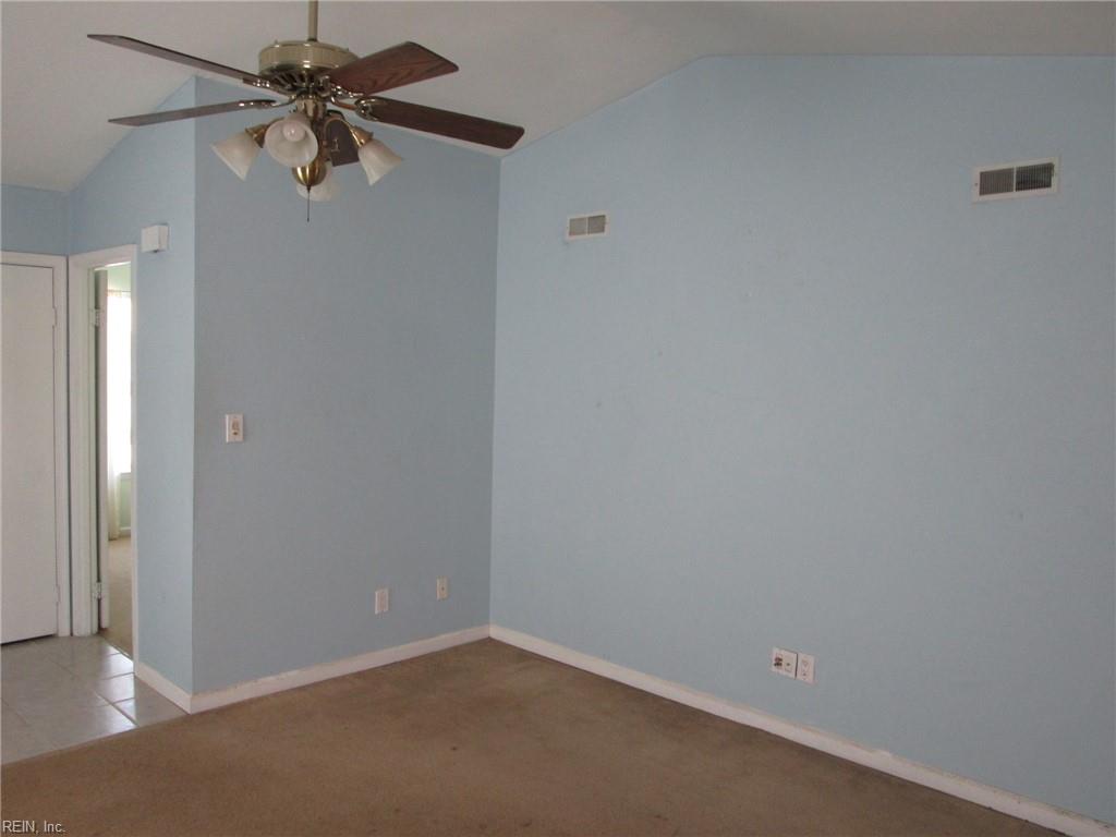 3844 Foxglove Ct Property Photo 6