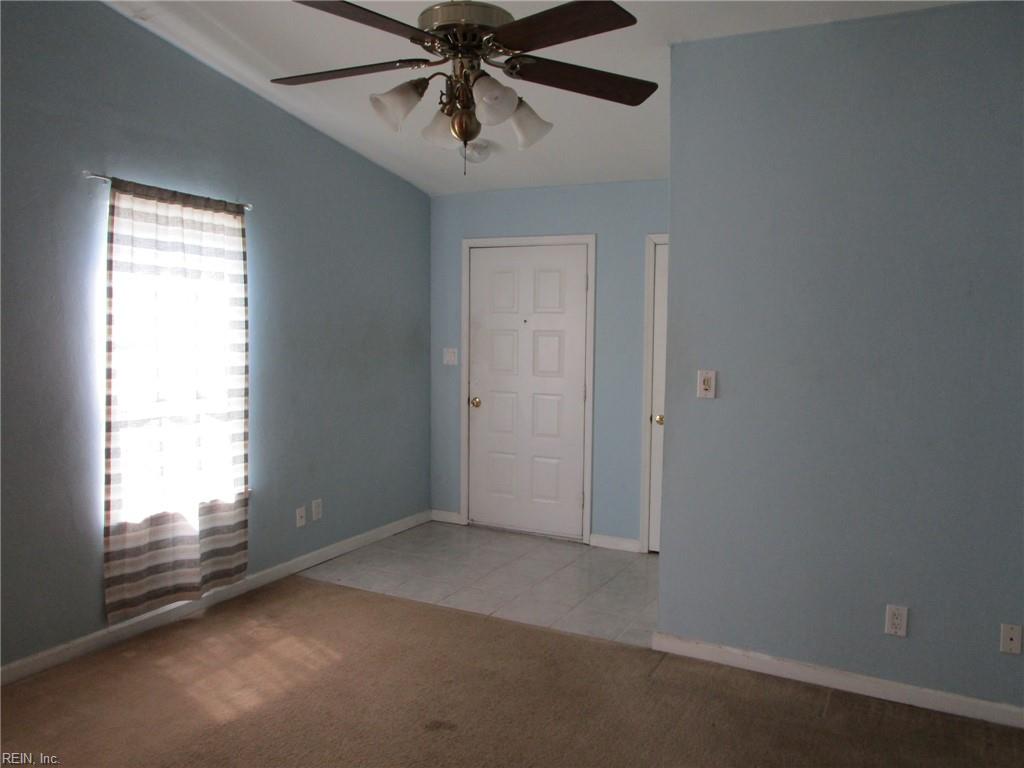 3844 Foxglove Ct Property Photo 8