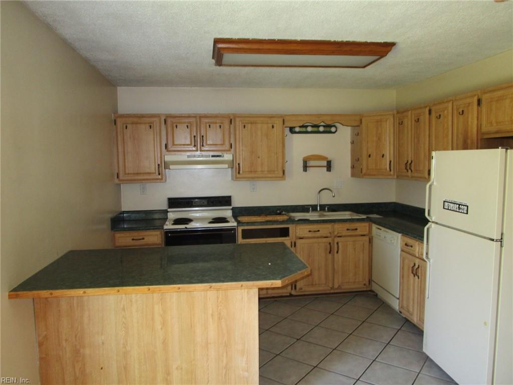 3844 Foxglove Ct Property Photo 9