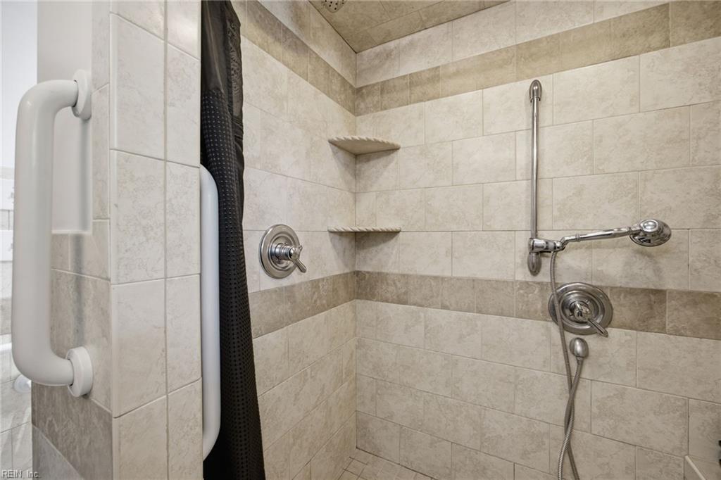2536 E Little Creek Rd Property Photo 13