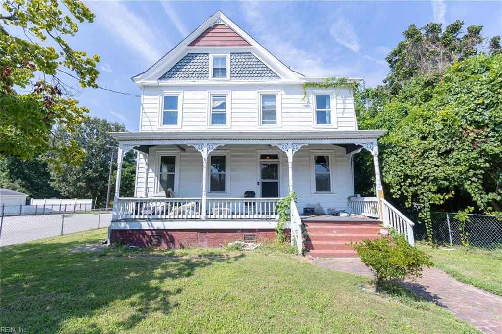 901 E Pembroke Ave Property Photo 1