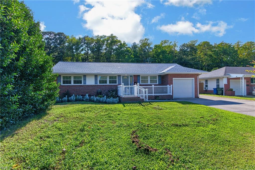 43 Beaconsdale Ln Property Photo 1