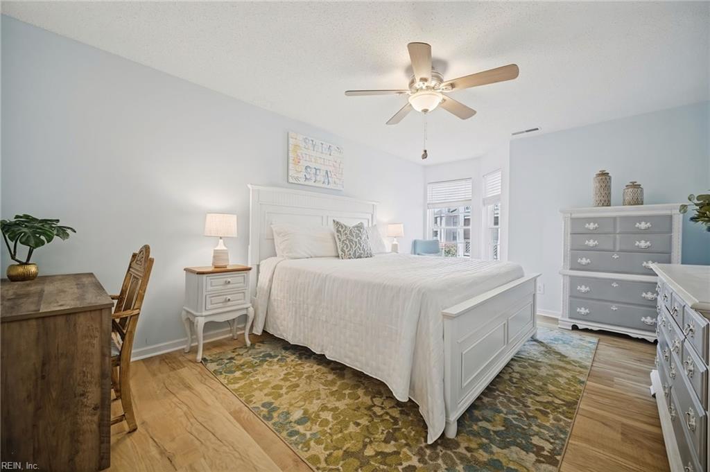 409 Harbour Pt Property Photo 11