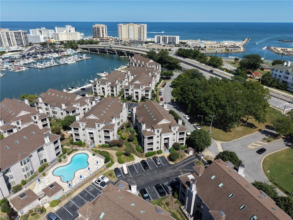 409 Harbour Pt Property Photo 25