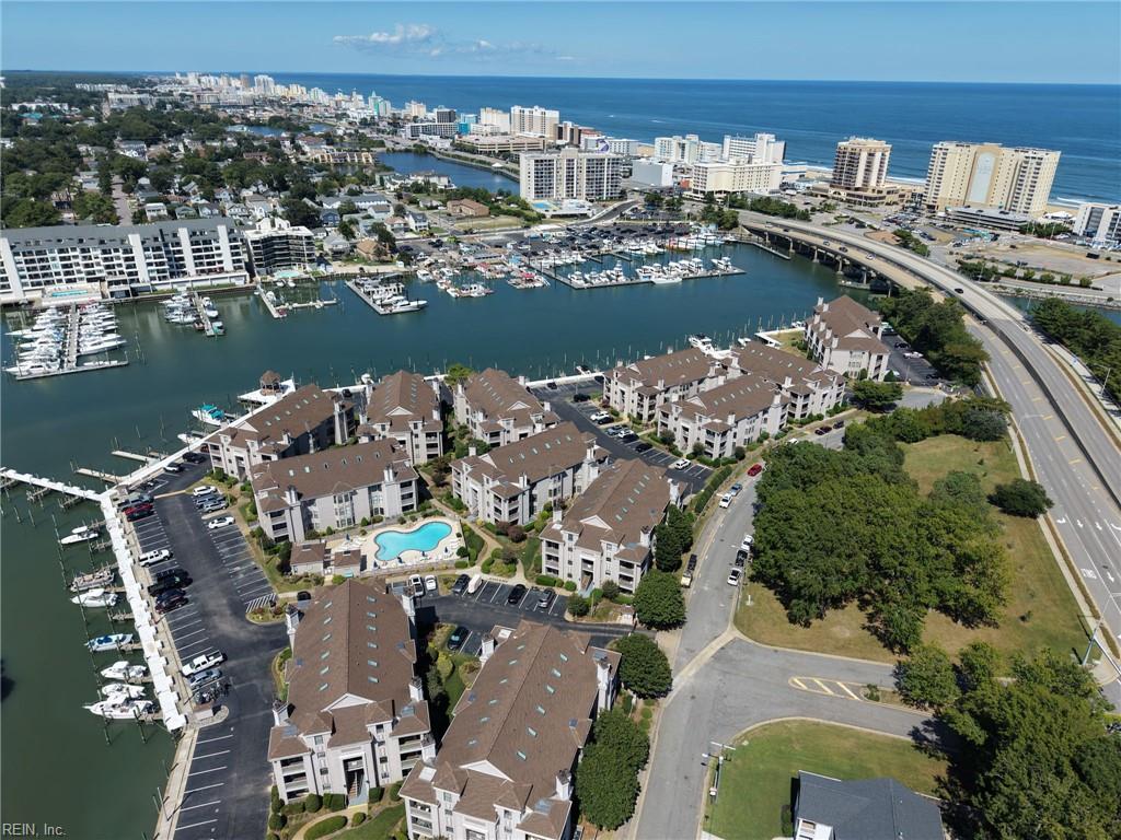 409 Harbour Pt Property Photo 26