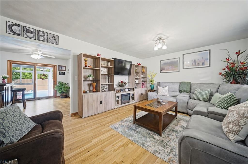 3216 Lark St Property Photo 8