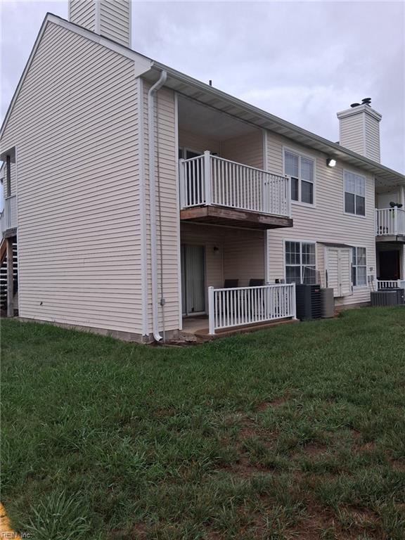 5670 Landfall Dr Property Photo 2