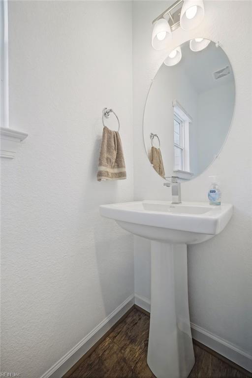 4310 Pinter Ln Property Photo 27