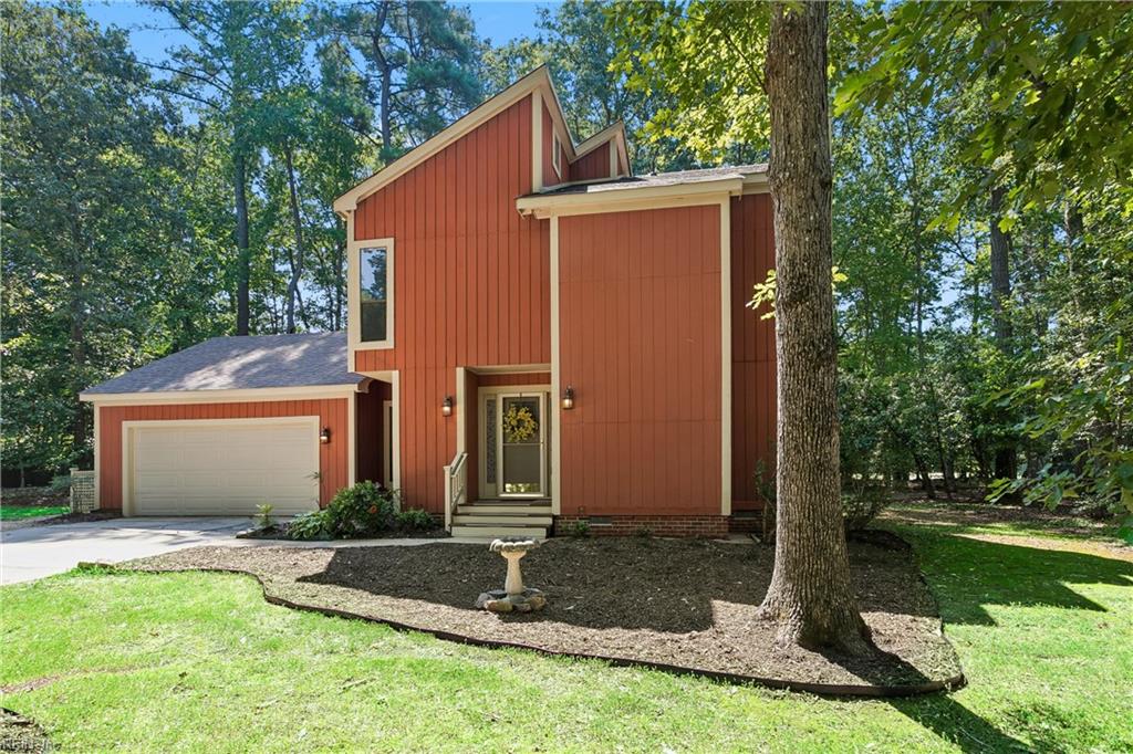 105 Mace ST