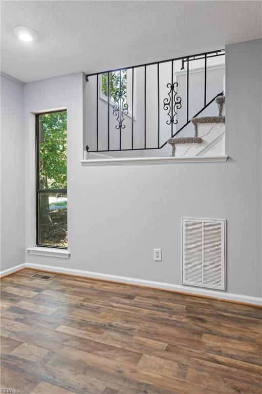 105 Mace St Property Photo 13