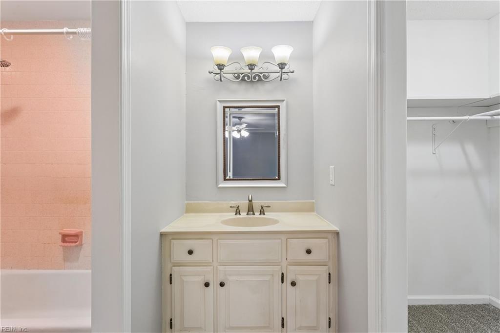105 Mace St Property Photo 29