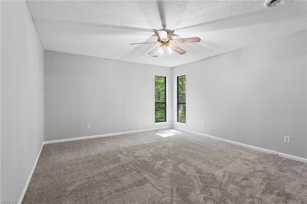 105 Mace St Property Photo 31